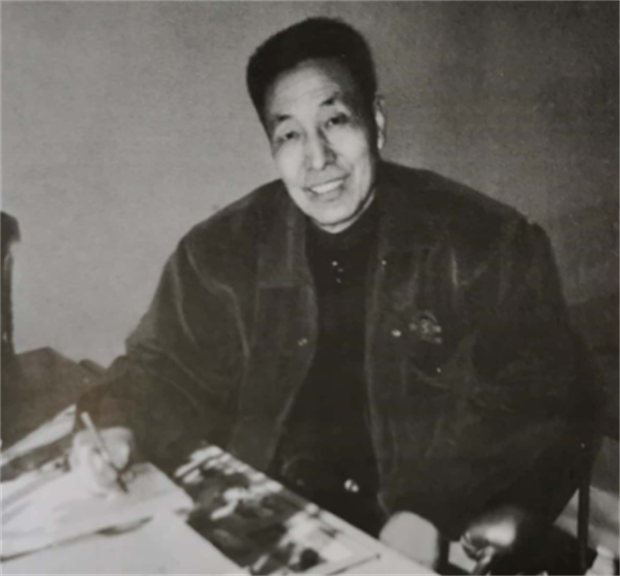 5.彭占魁，1931年生于河北省栾城县南赵台村（1982年—1991年任奋斗小学校长）.png