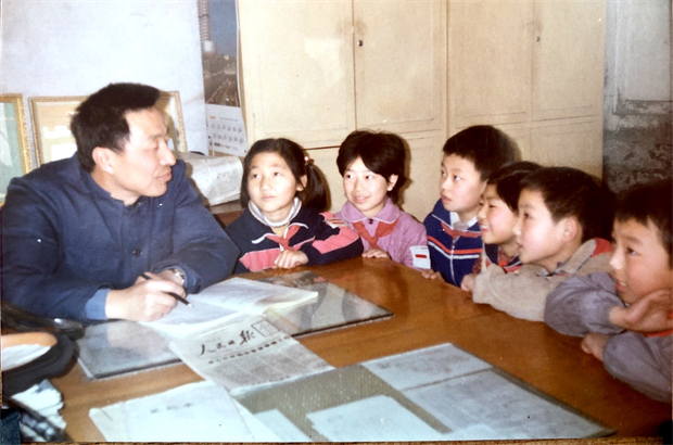 15.学生代表座谈会.jpg