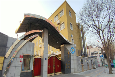 北址学校大门2.jpg