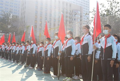 3.旗手1.jpg