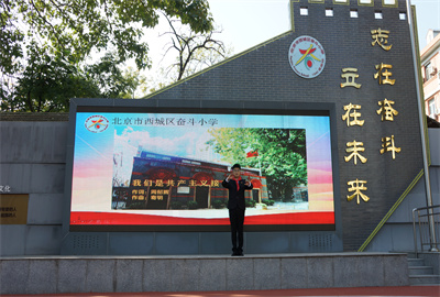 5.唱队歌2.jpg