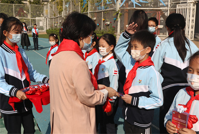 10.发代表证3.jpg