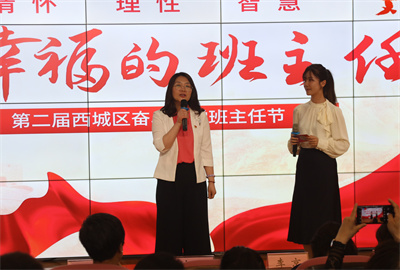 洪玲.jpg