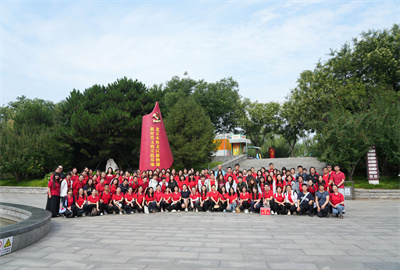 合影.jpg