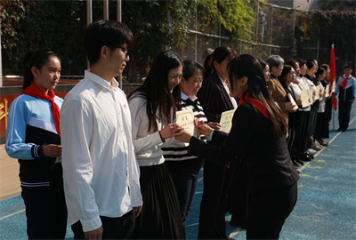 四-1.jpg