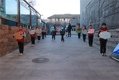 东早入校1.jpg