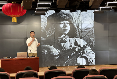 讲座1.jpg
