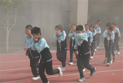 东 (1).jpg