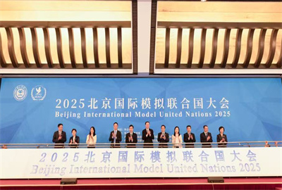 官方1.jpg