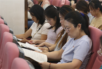 教师听会2.jpg