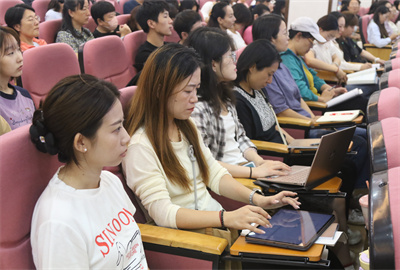 9.听会3.jpg