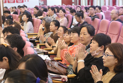 9.听会4.jpg