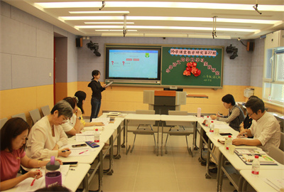 阎珅老师发言.jpg